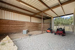 1465 County Road 3690 Rd, Paradise, TX 76073 - Photo 16