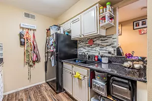 4419 Westminster Dr, Irving, TX 75038 - Photo 10