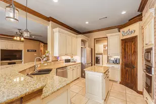 1173 Durango Springs Dr, Fort Worth, TX 76052 - Photo 12