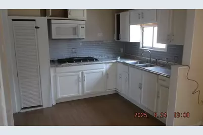 710 W Miller Road, Garland, TX 75041 - Photo 2