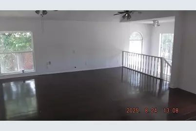 710 W Miller Road, Garland, TX 75041 - Photo 4