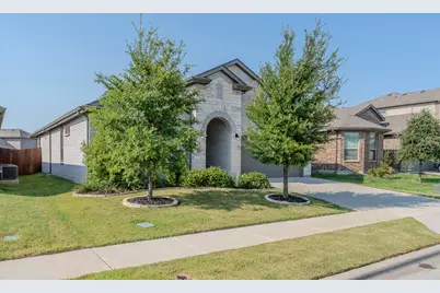 521 Dunmore Drive, Fort Worth, TX 76052 - Photo 2