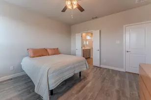 521 Dunmore Dr, Fort Worth, TX 76052 - Photo 12