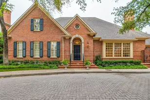 5804 Redwood Ct, Dallas, TX 75209 - Photo 1