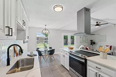 805 W Embercrest Drive, Arlington, TX 76017 - Photo 14