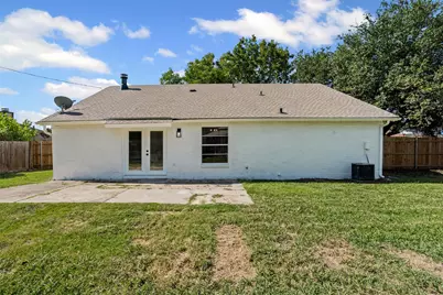 805 W Embercrest Drive, Arlington, TX 76017 - Photo 24