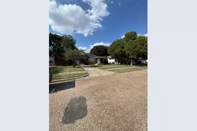 2203 Tolosa Drive, Dallas, TX 75228 - Photo 2