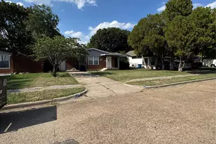 2203 Tolosa Dr, Dallas, TX 75228 - Photo 2