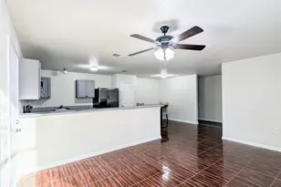 240 Crowfoot Dr, Fort Worth, TX 76131 - Photo 2