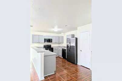 240 Crowfoot Drive, Fort Worth, TX 76131 - Photo 4