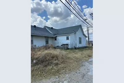 199 N Main Street, Rhome, TX 76078 - Photo 2