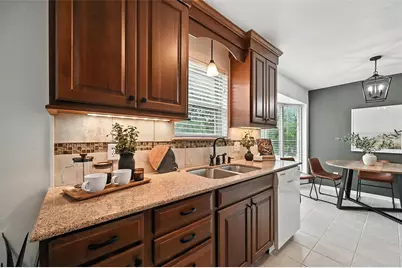 4921 Bonnell Avenue, Fort Worth, TX 76107 - Photo 8