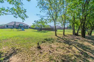 128 Chambers Creek Cir, Maypearl, TX 76064 - Photo 24