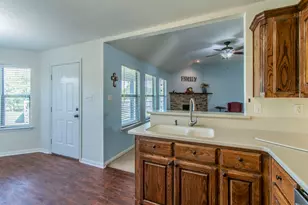 128 Chambers Creek Cir, Maypearl, TX 76064 - Photo 8