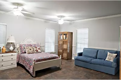 3699 Sabine Street, Athens, TX 75752 - Photo 12