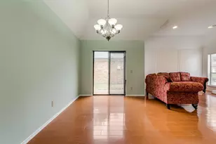 2929 Big Oaks Dr, Garland, TX 75044 - Photo 10