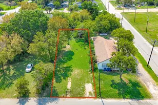 707 E 3rd Ave, Corsicana, TX 75110 - Photo 1