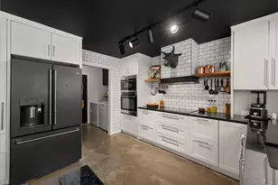 7605 Fox River Ct, Fort Worth, TX 76120 - Photo 10