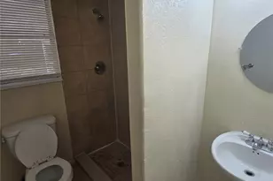 877 Lexington Dr, Lancaster, TX 75134 - Photo 6