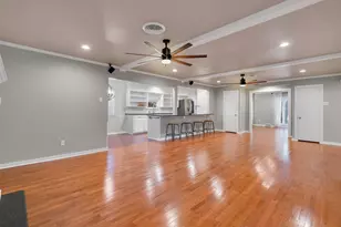 9856 Shoreview Rd, Dallas, TX 75238 - Photo 16