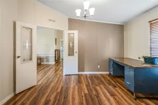 3300 Shady Creek Cir, Red Oak, TX 75154 - Photo 14