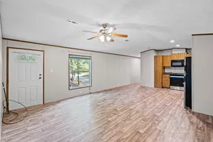 186 Sleepy Meadow Dr, Bridgeport, TX 76426 - Photo 4