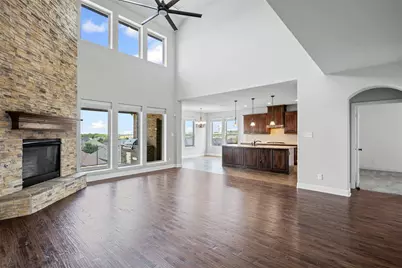 124 St Elias Drive, Burleson, TX 76028 - Photo 8