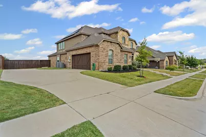 124 St Elias Drive, Burleson, TX 76028 - Photo 4