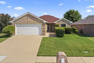 2736 Ensenada Ln, Fort Worth, TX 76108 - Photo 2