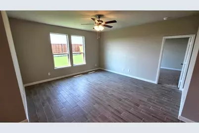 7717 Tuscarora Drive, Denton, TX 76259 - Photo 4