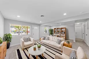 13215 Blossomheath Ln, Dallas, TX 75240 - Photo 4