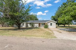1089 Larned Ln, Abilene, TX 79602 - Photo 2