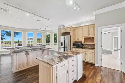 143 Lakeview Drive, Aledo, TX 76008 - Photo 14