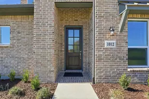 1012 Rainshower Wy, Celina, TX 75009 - Photo 2