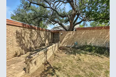 601 E Henry Street, Hamilton, TX 76531 - Photo 1