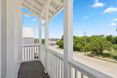 1362 E Crosby Road, Carrollton, TX 75006 - Photo 6