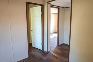 7005 Walden Dr, Joshua, TX 76058 - Photo 20