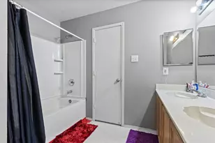 1034 Hollow Oak Rd, Lancaster, TX 75134 - Photo 24