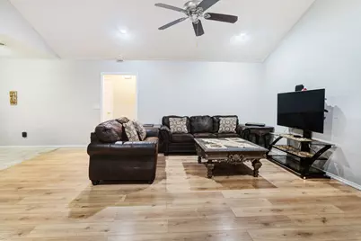 2705 Briarwood Drive, Paris, TX 75460 - Photo 4