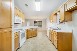 2705 Briarwood Dr, Paris, TX 75460 - Photo 8