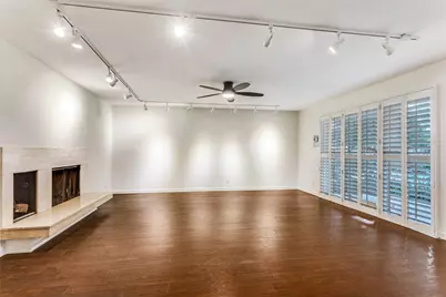 2301 Ridgmar Plaza #17, Fort Worth, TX 76116 - Photo 10