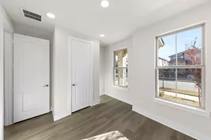 1117 Amaryllis Ln, Little Elm, TX 76227 - Photo 4