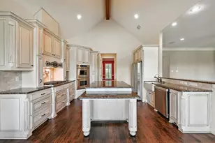 4405 Garden Dr, Arlington, TX 76001 - Photo 4