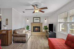 542 S Houston St, Edgewood, TX 75117 - Photo 8