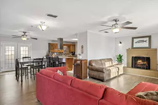 542 S Houston St, Edgewood, TX 75117 - Photo 10