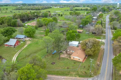 542 S Houston Street, Edgewood, TX 75117 - Photo 1