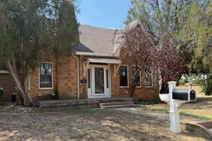 900 James St, Sweetwater, TX 79556 - Photo 2