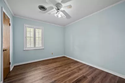 117 S Bermuda Street, Lacy Lakeview, TX 76705 - Photo 14