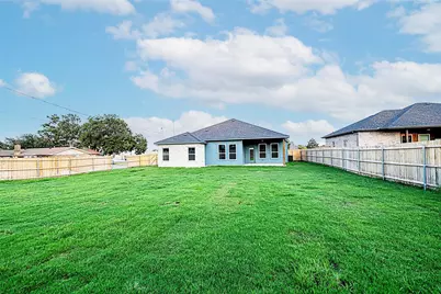 1412 Mason Street, Bowie, TX 76230 - Photo 38