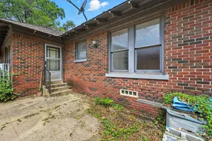1042 N Clinton Ave, Dallas, TX 75208 - Photo 36